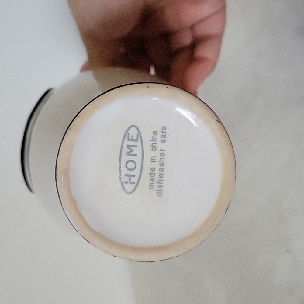 vintage home cream ceramic jar with oil label and handle decor piece - Picture 6 of 6